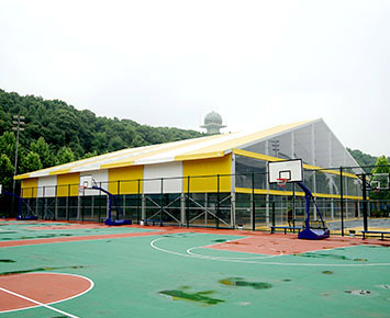 大型室内篮球馆
