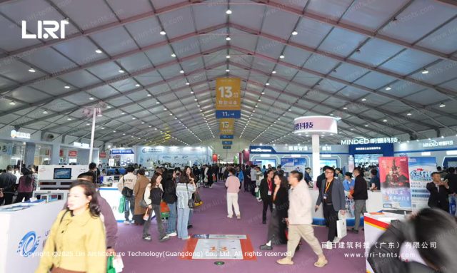服博会展篷房内景图