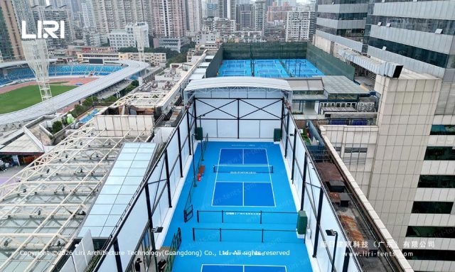 匹克球电动伸缩顶棚开合状态