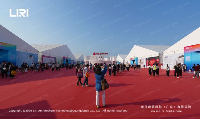 服博会展篷房主入口现场图