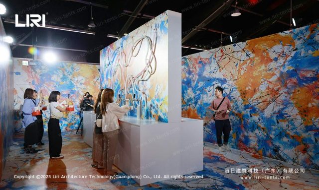 中环艺尝展会篷房内场艺术展示